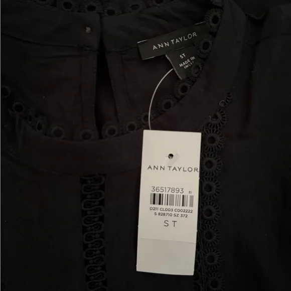 Ann Taylor Tall Eyelet Pintucked Blouse Black Size Small Tall - Picture 11 of 13